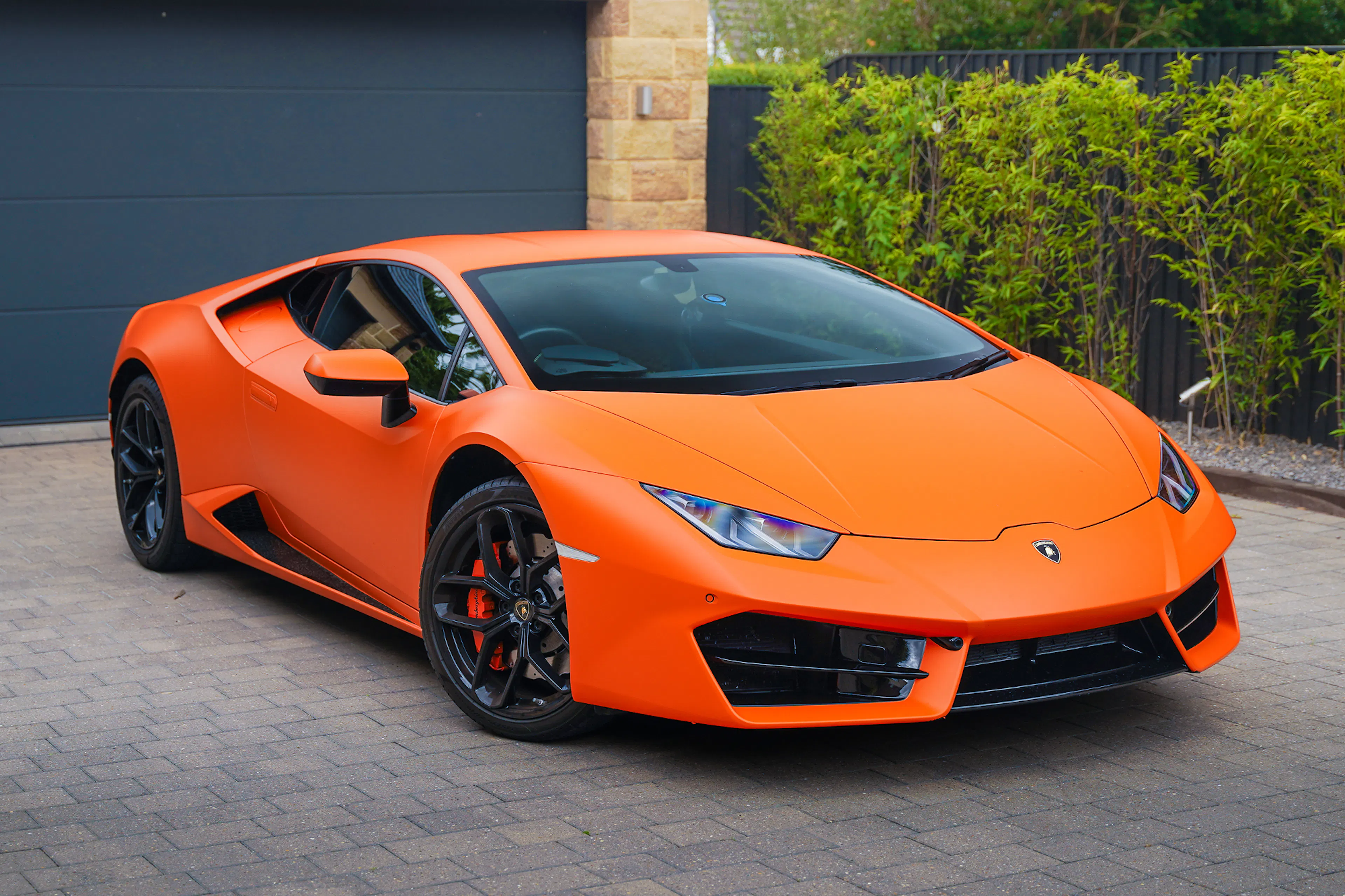 2022 Lamborghini Huracan VIN ZHWUA6ZX0NLA21285 | Hagerty Valuation